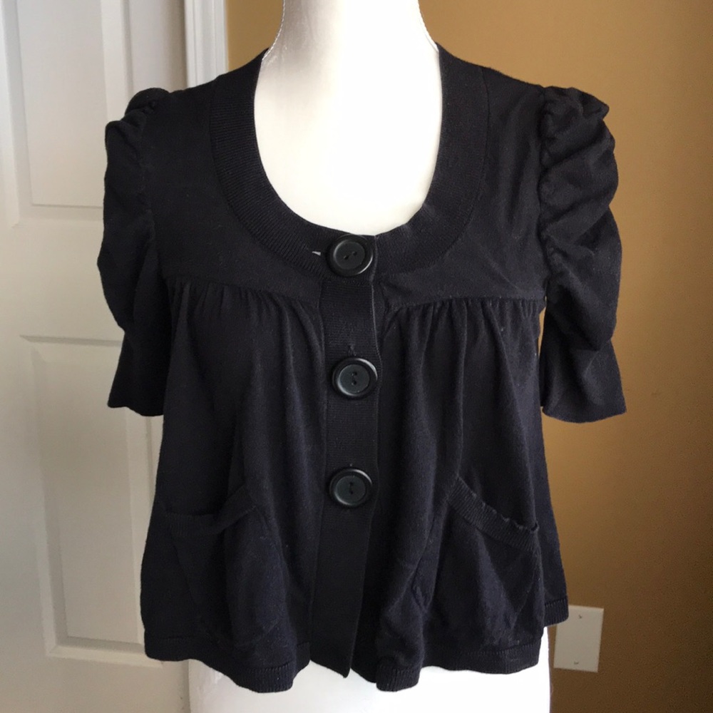 Cute crop black ELLE cardigan